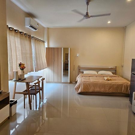 Skypearl Guesthouse & Pub Ко Тао Екстериор снимка