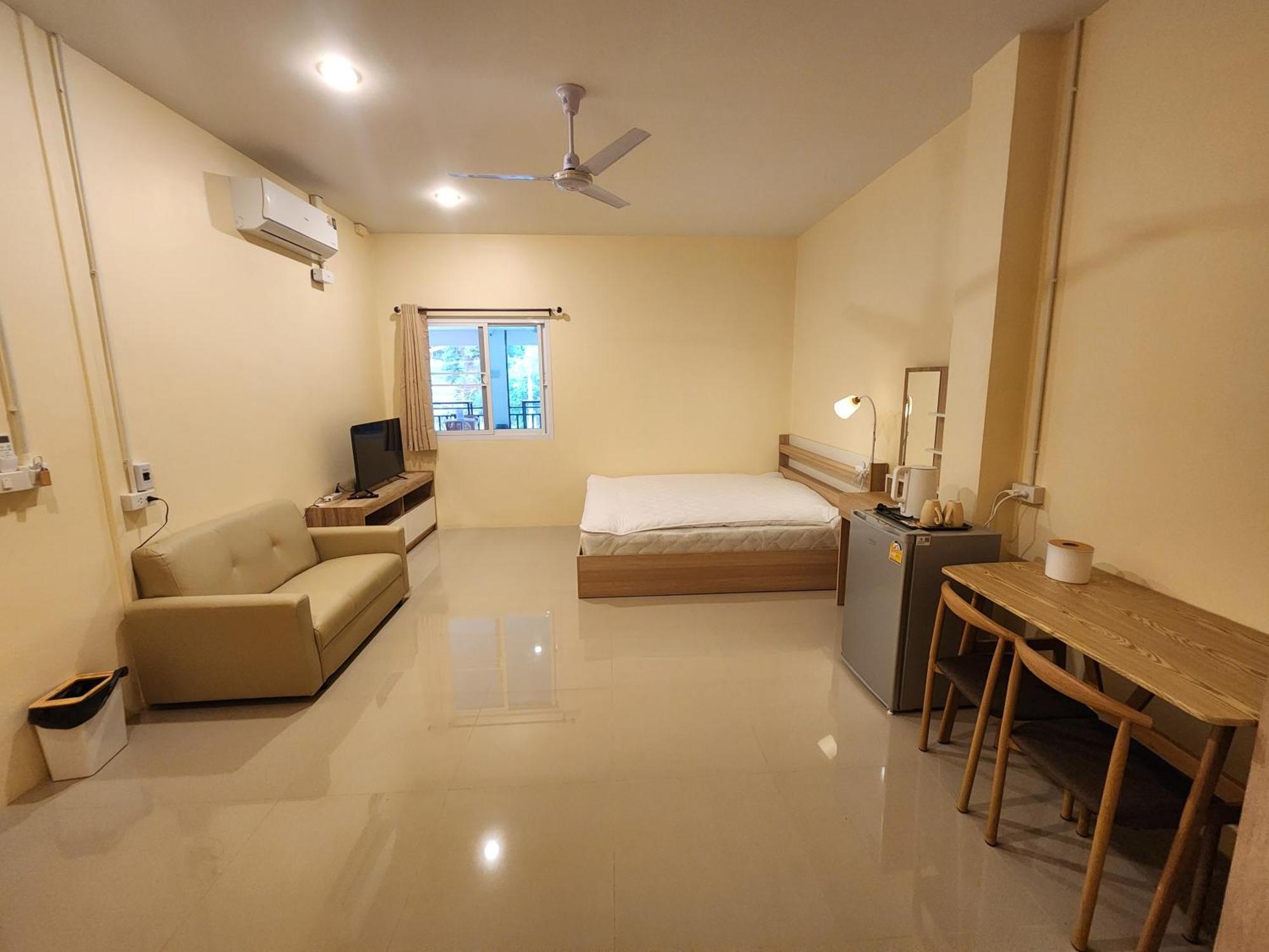 Skypearl Guesthouse & Pub Ко Тао Екстериор снимка