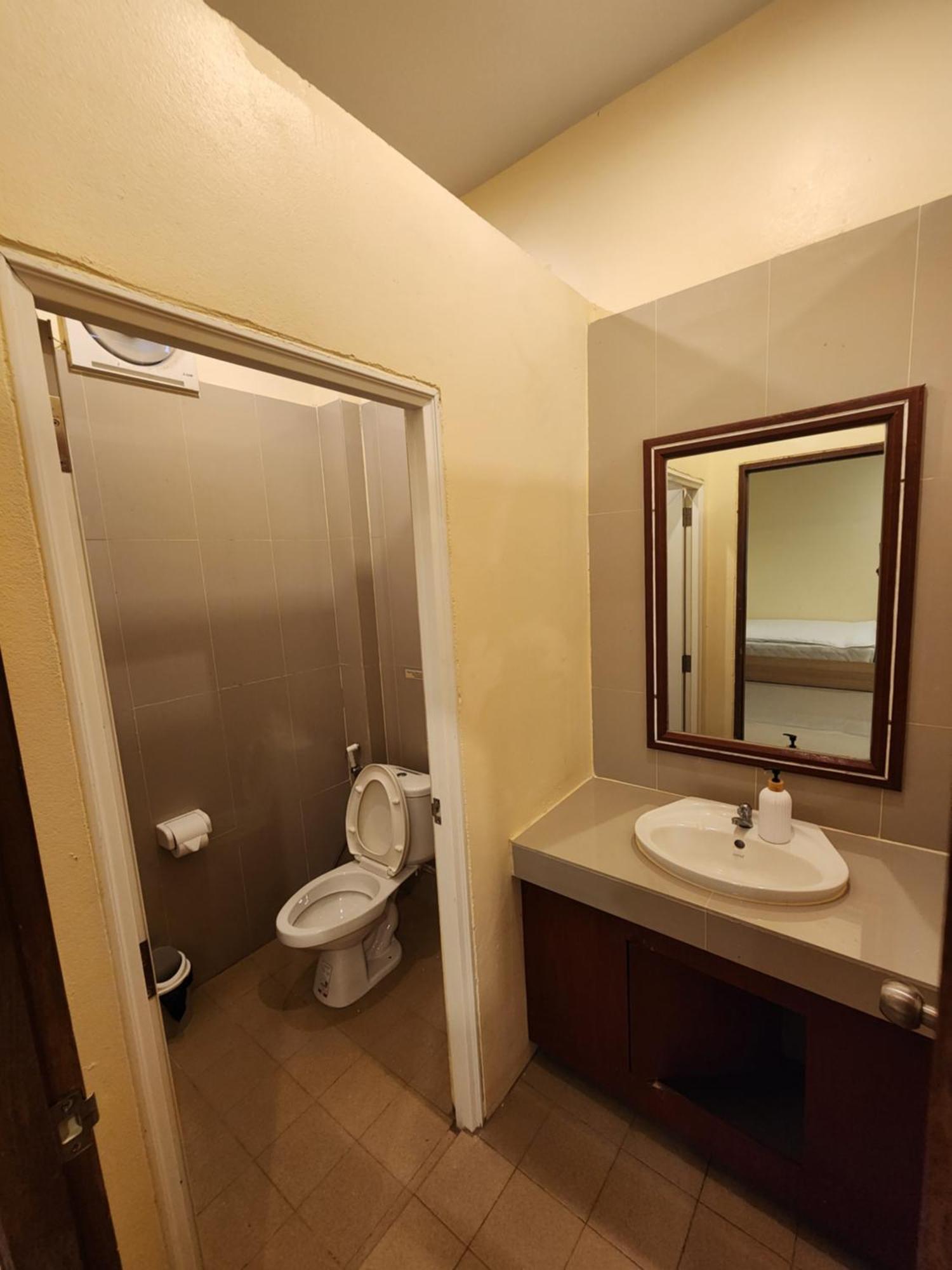 Skypearl Guesthouse & Pub Ко Тао Екстериор снимка